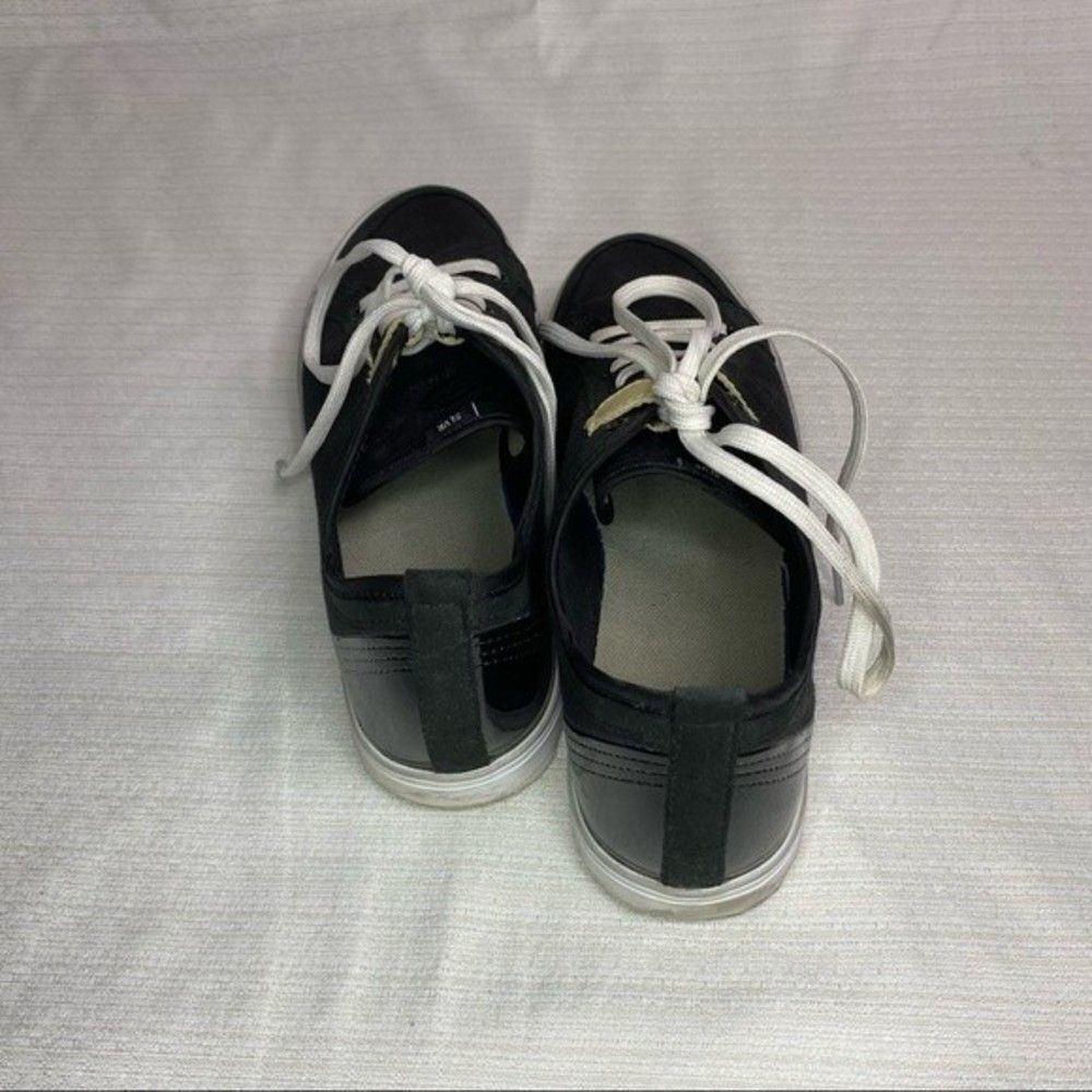 Adidas Black White Low Top Slvr Sneakers Mens 7 - Picture 5 of 10